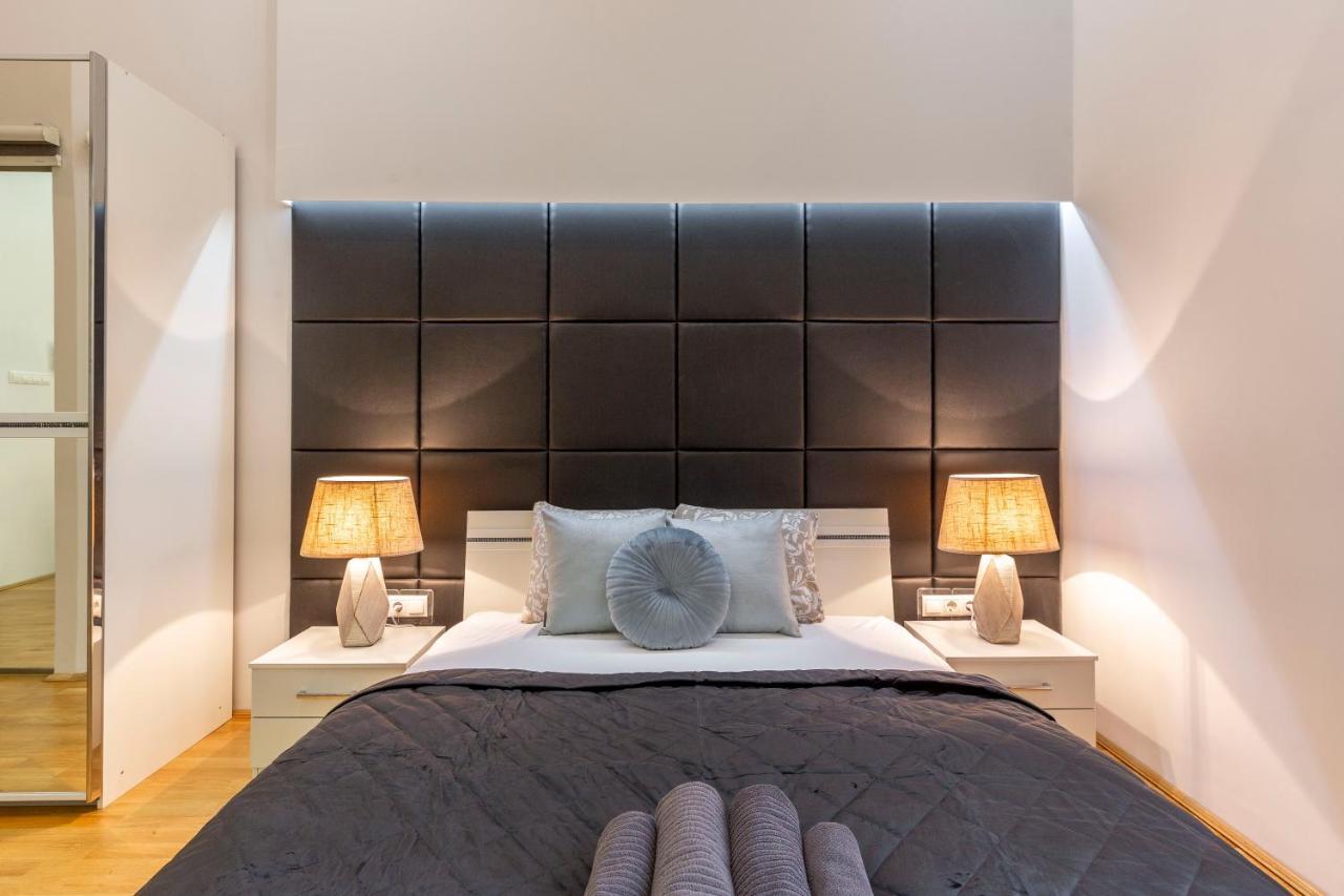 Luxurious & Spacious Downtown Residence In Liszt Ferenc Square Budapeşte Dış mekan fotoğraf